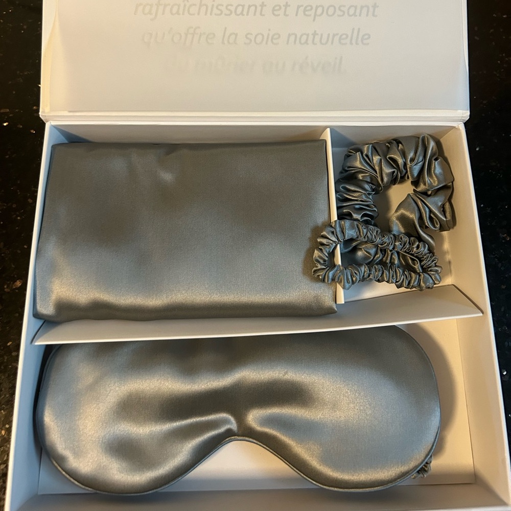 100% Mulberry Silk Sleep Set